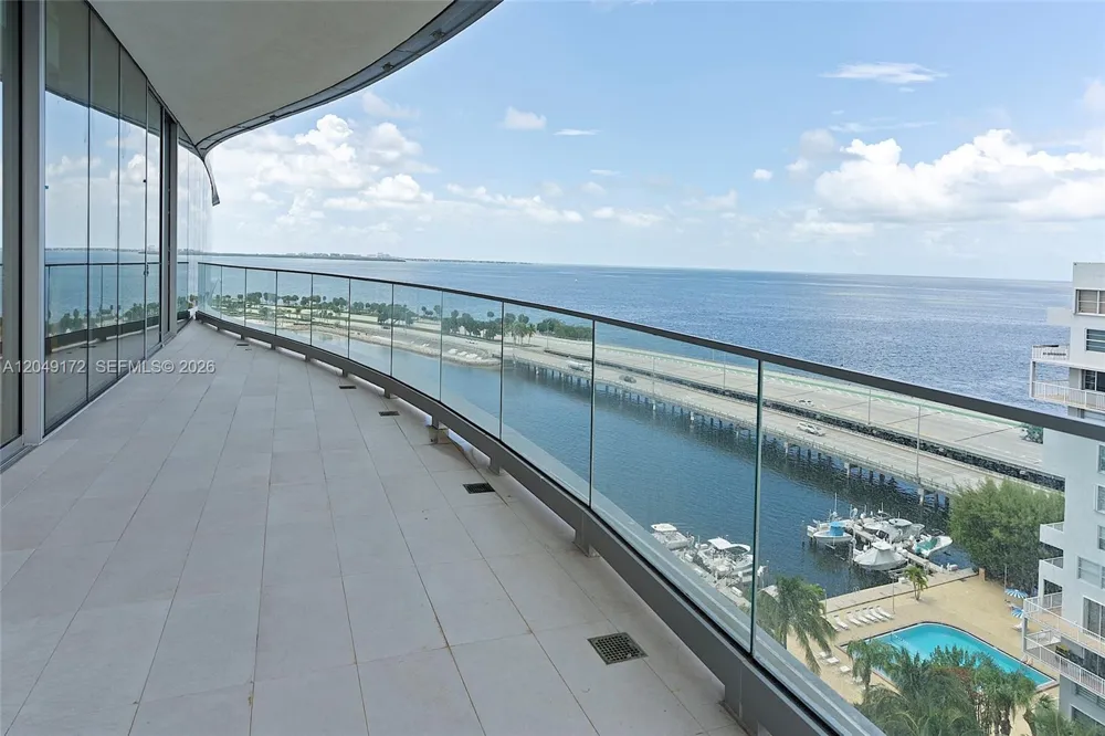 175 SE 25th Rd #1003 Miami, FL 33129