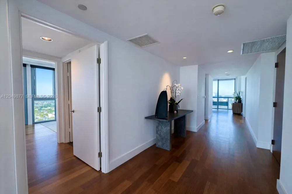101 20th St #3501 Miami Beach, FL 33139