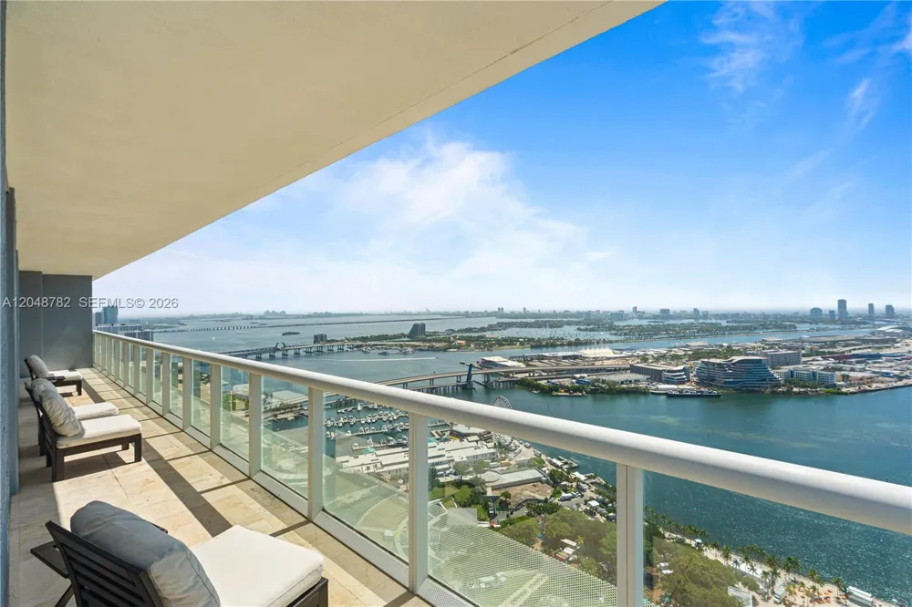 50 Biscayne Blvd #5210 Miami, FL 33132