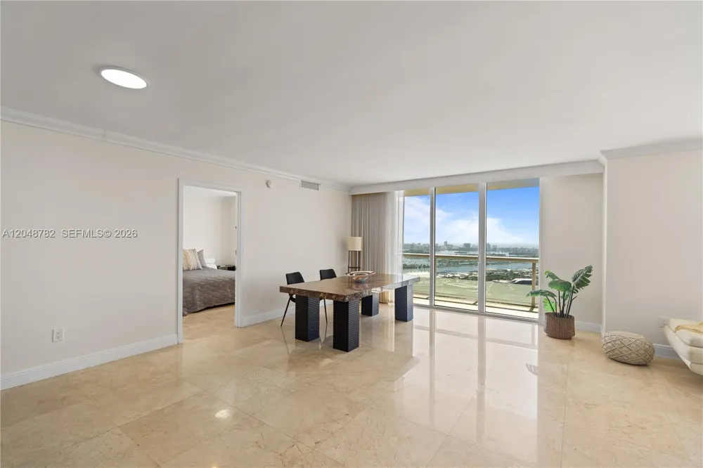 50 Biscayne Blvd #5210 Miami, FL 33132