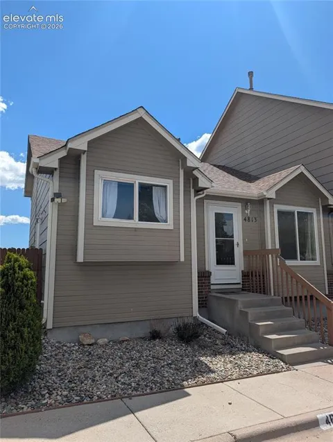 4813 Live Oak Drive