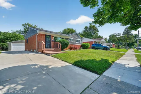 300 W Yale Avenue
