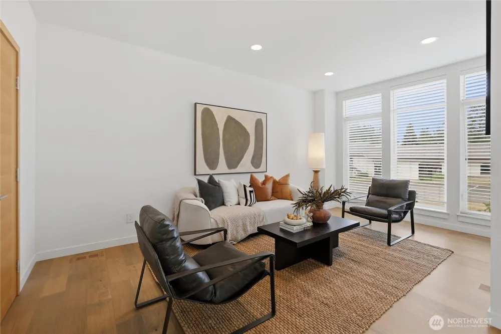 1427 136th Court NE Bellevue, WA 98005