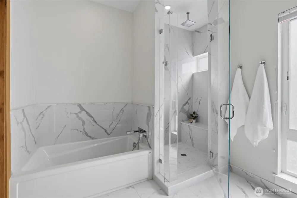 1427 136th Court NE Bellevue, WA 98005