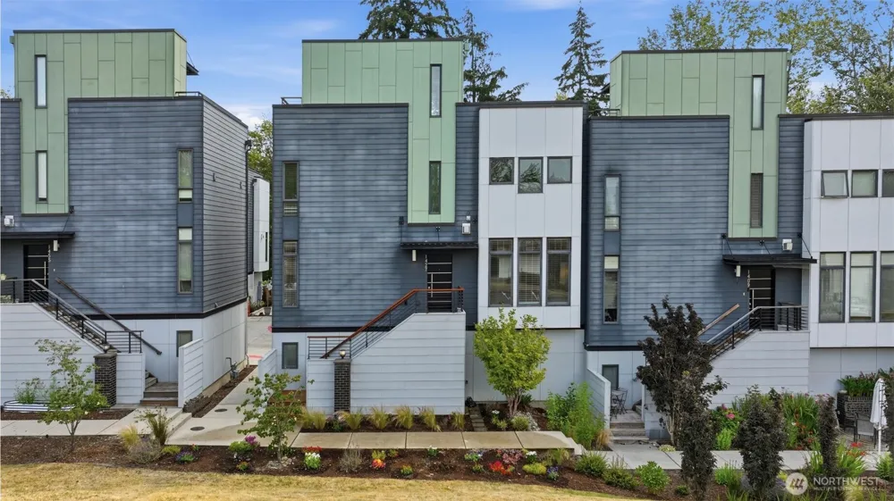 1427 136th Court NE Bellevue, WA 98005