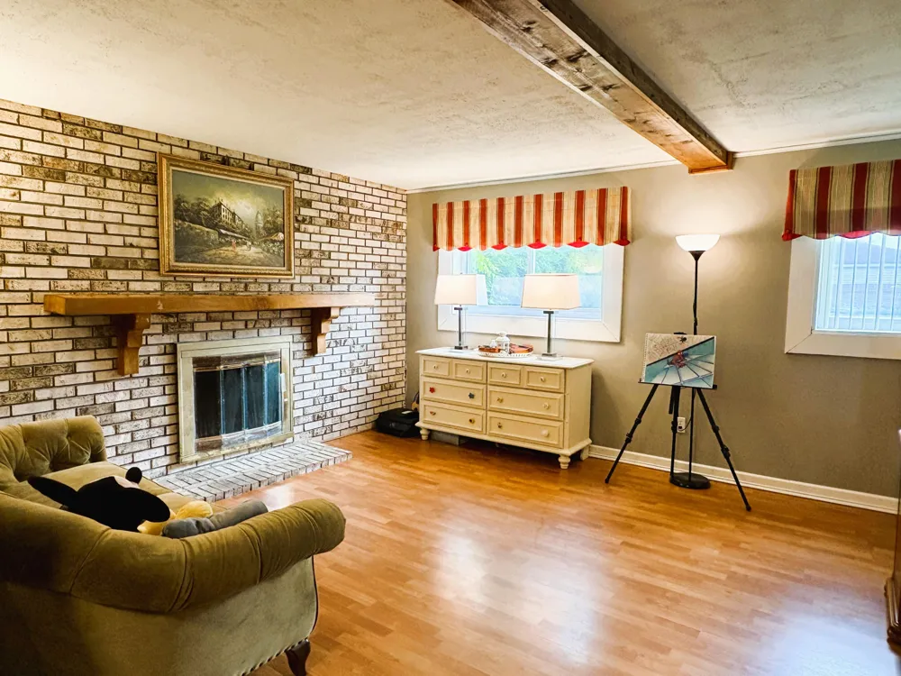 19324 Todd Drive Clinton Charter Township, MI 48038