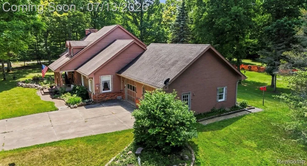 3284 Pratt Road Hadley Township, MI 48455