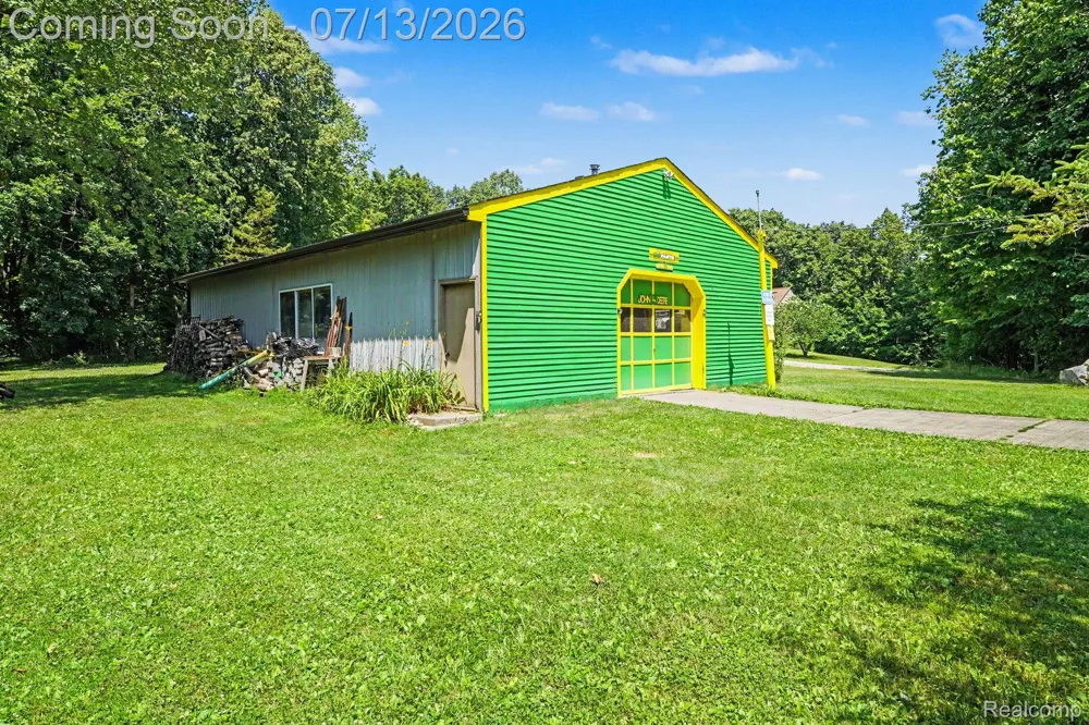 3284 Pratt Road Hadley Township, MI 48455