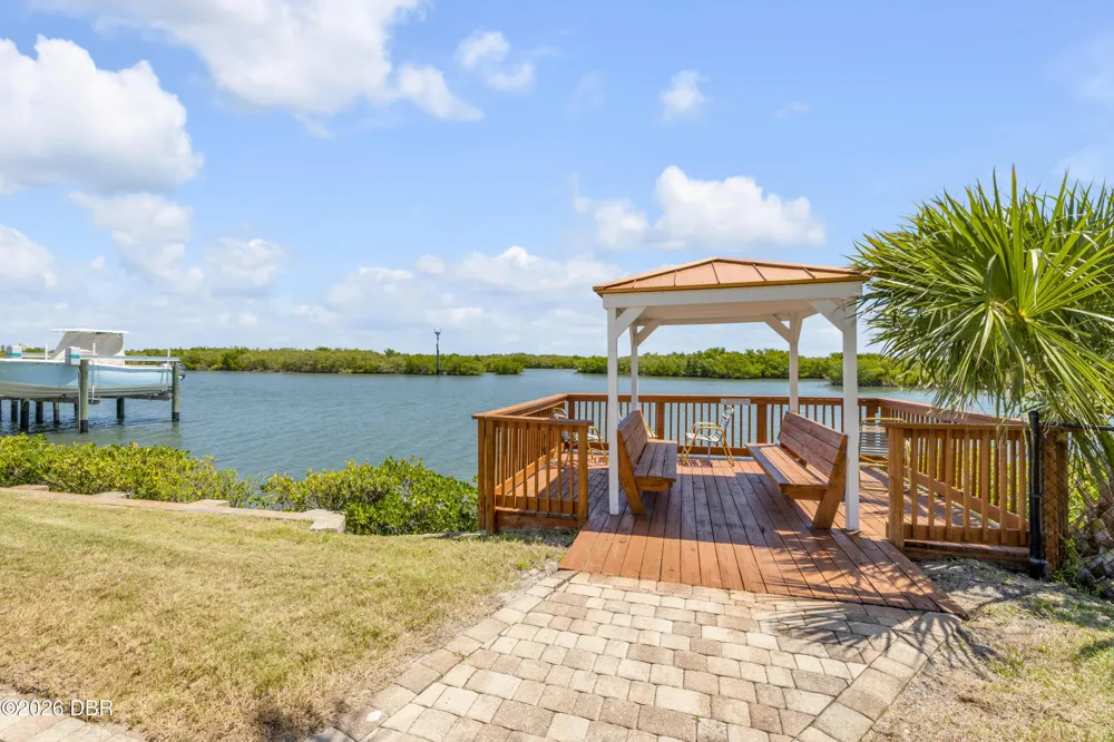 1210 Harbour Point Drive Port Orange, FL 32127