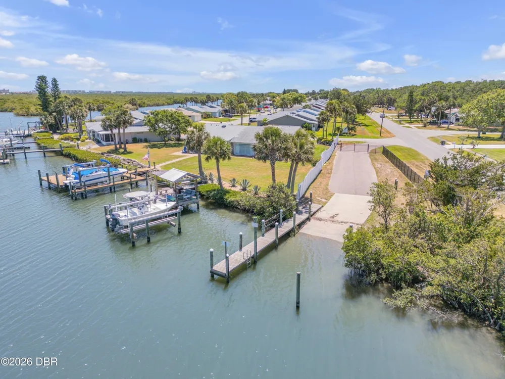 1210 Harbour Point Drive Port Orange, FL 32127