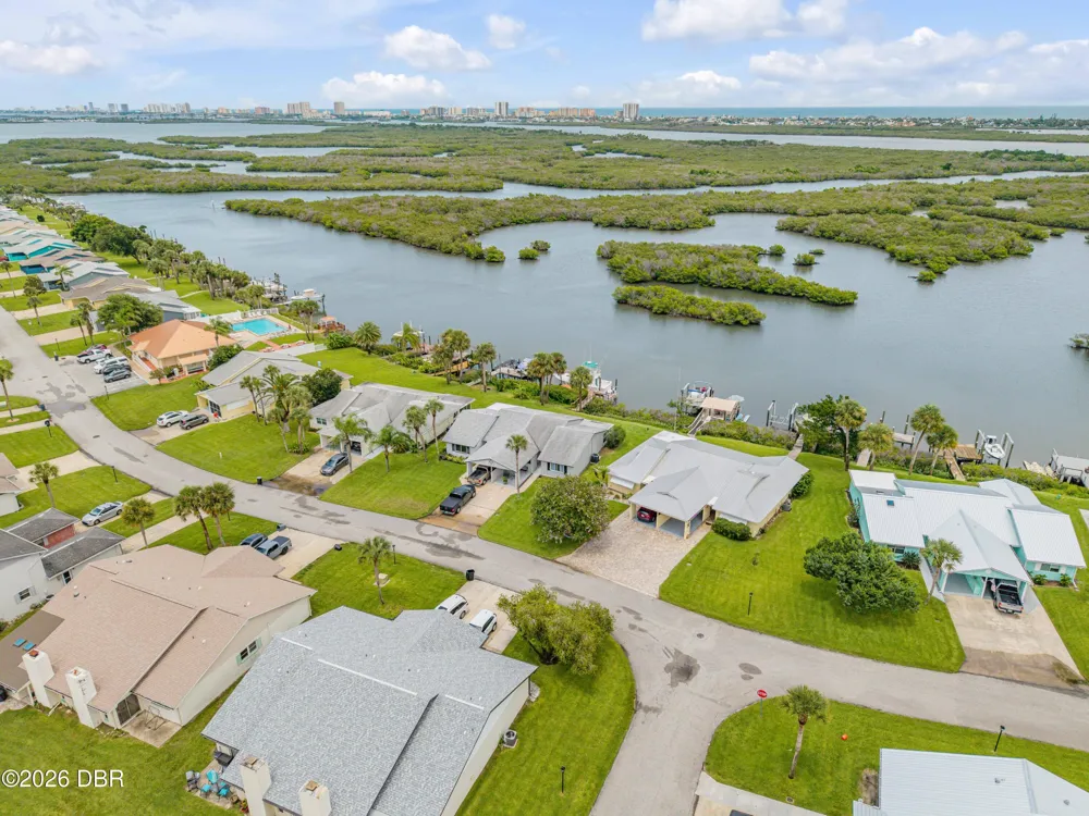 1210 Harbour Point Drive Port Orange, FL 32127