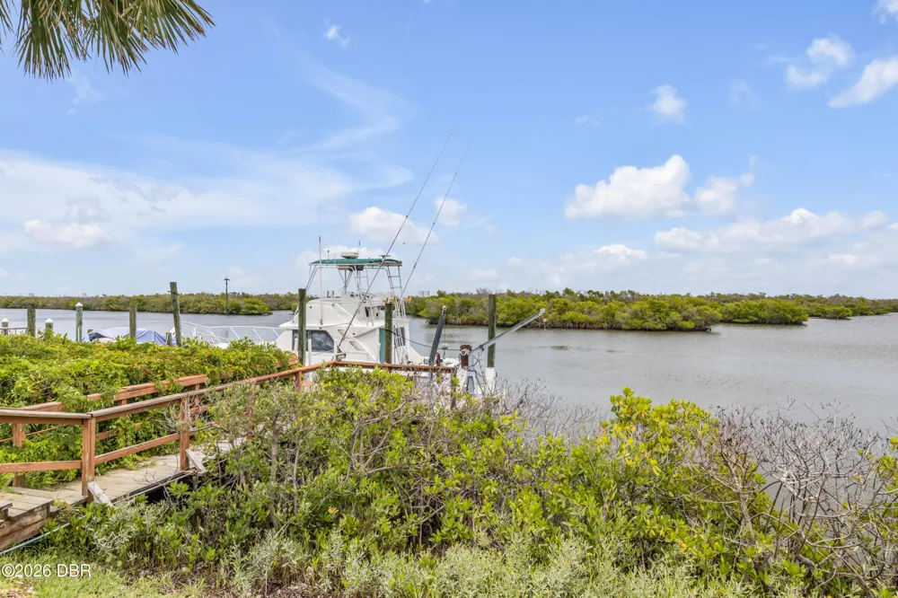 1210 Harbour Point Drive Port Orange, FL 32127