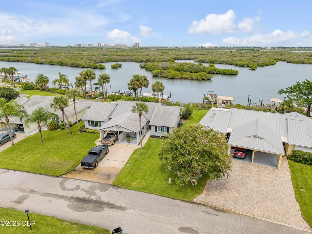 1210 Harbour Point Drive Port Orange, FL 32127