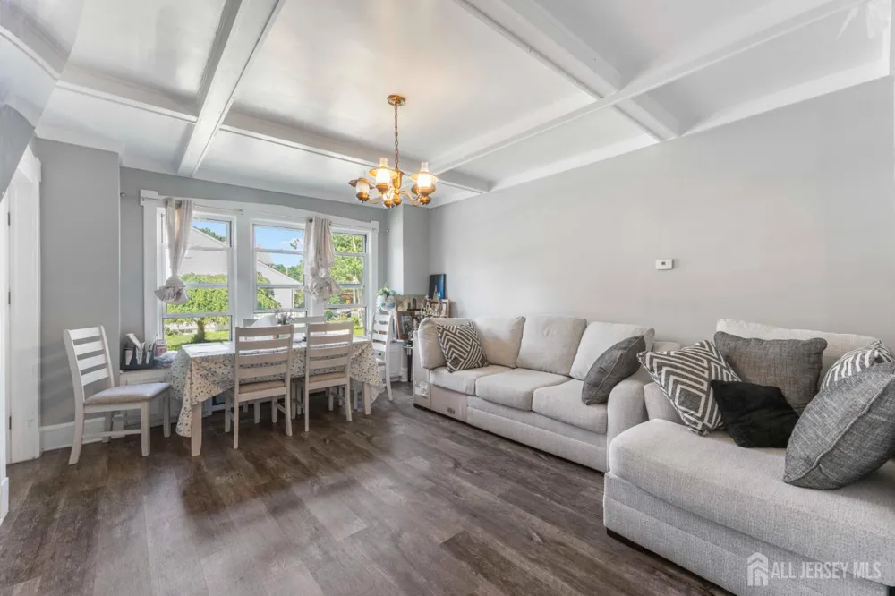 341 Mountainview Terrace Dunellen, NJ 08812