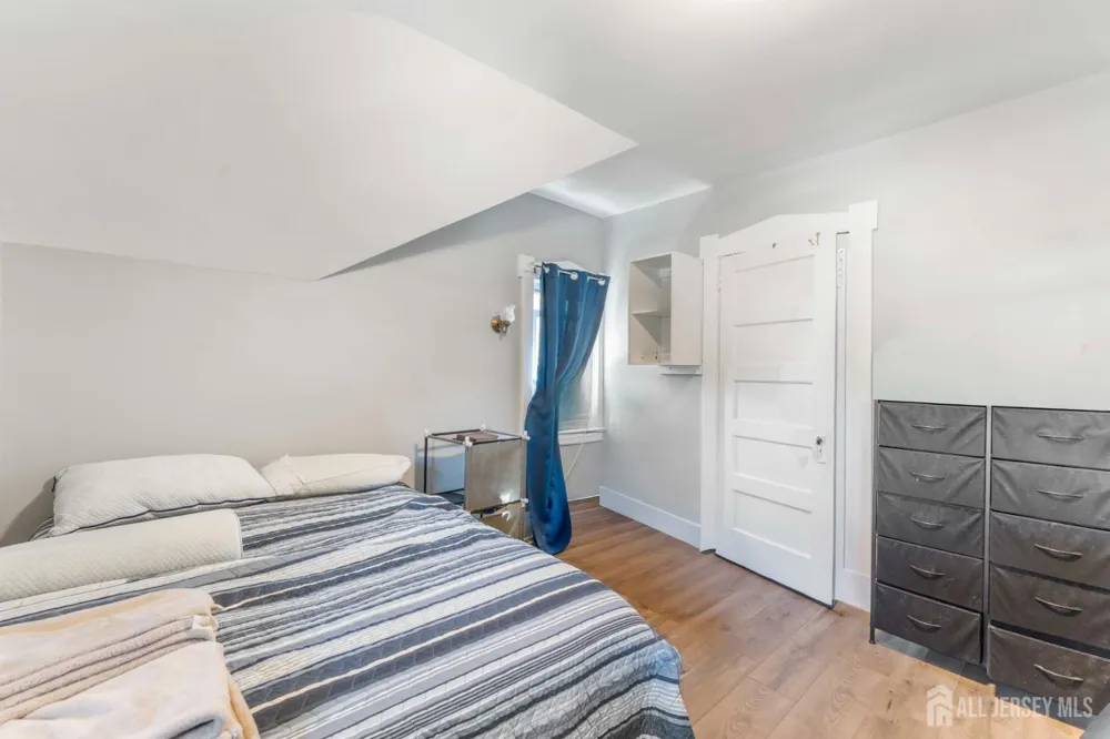 341 Mountainview Terrace Dunellen, NJ 08812