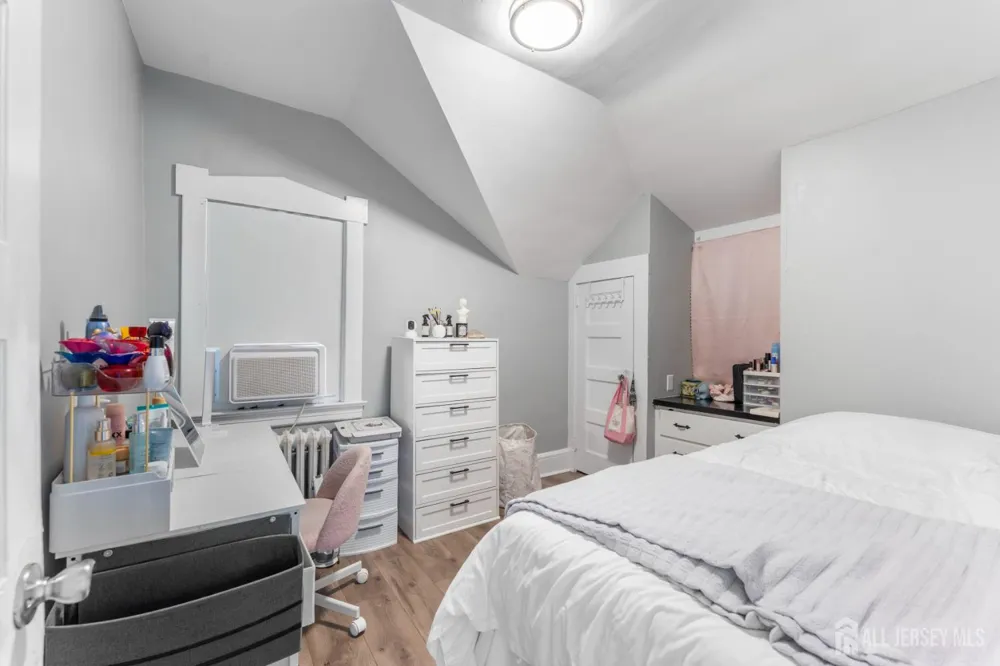 341 Mountainview Terrace Dunellen, NJ 08812