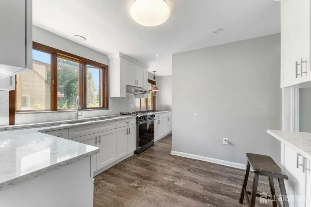 341 Mountainview Terrace Dunellen, NJ 08812