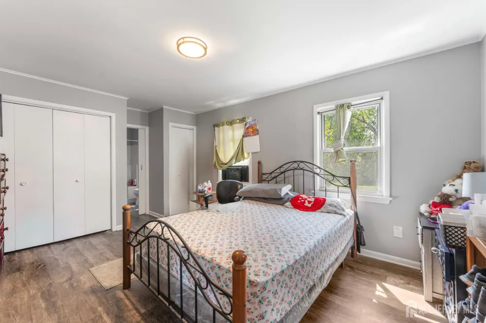 341 Mountainview Terrace Dunellen, NJ 08812
