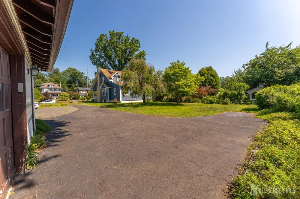 341 Mountainview Terrace Dunellen, NJ 08812