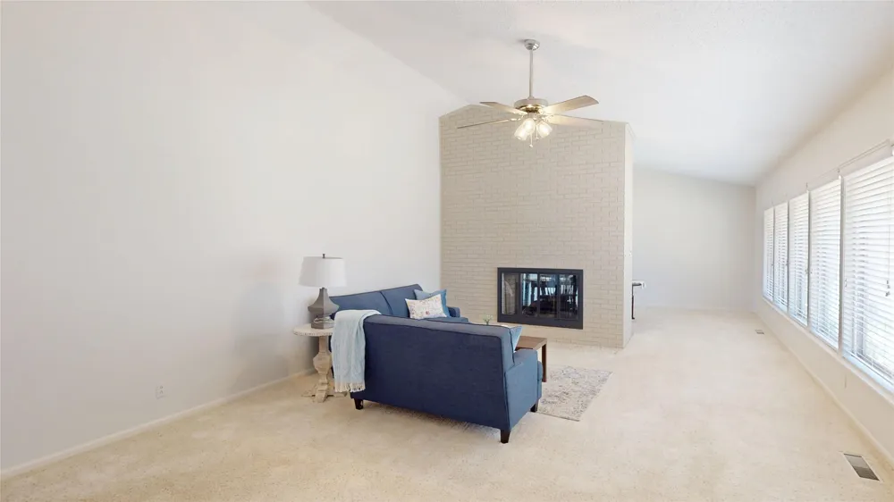 1124 W 6th Brady, TX 76825