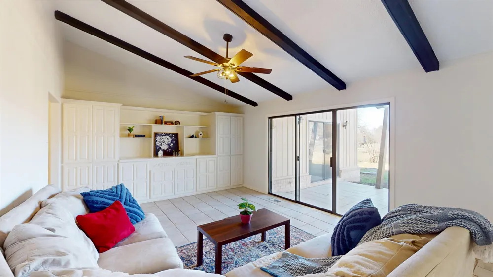 1124 W 6th Brady, TX 76825