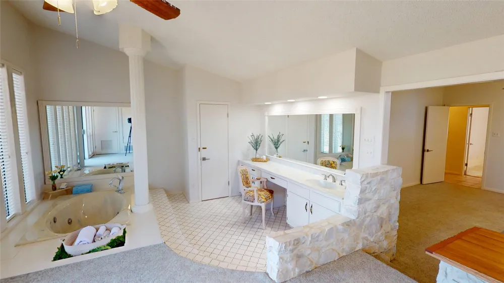 1124 W 6th Brady, TX 76825