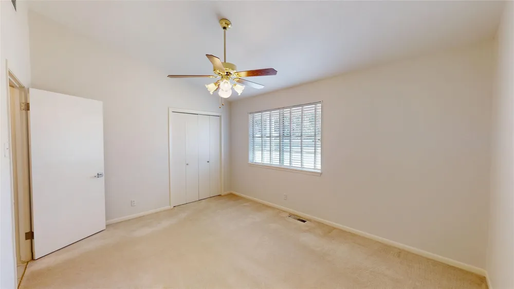 1124 W 6th Brady, TX 76825
