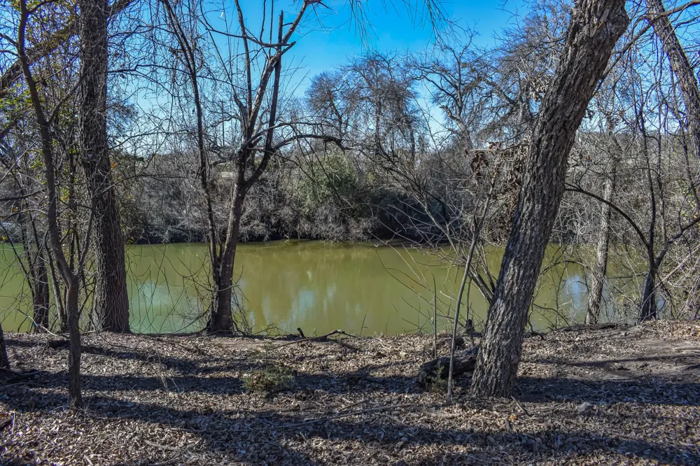 1124 W 6th Brady, TX 76825
