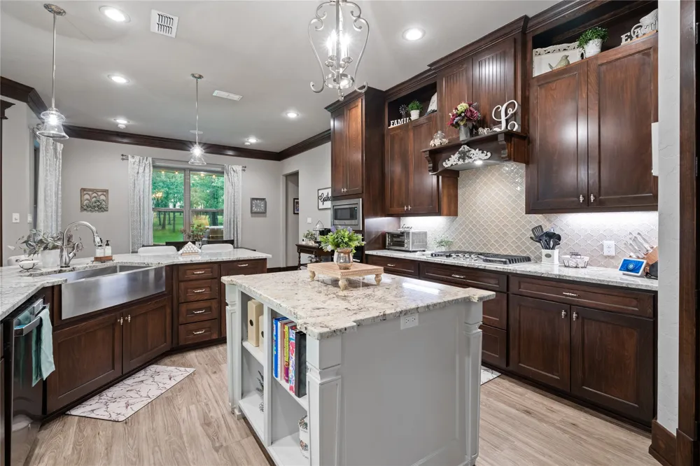 4002 Shadow Ridge Lane Longview, TX 75605