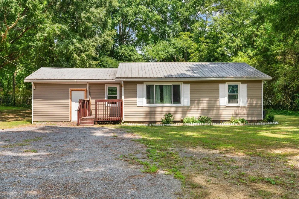 163 Ben Putnam Road Resaca, GA 30735