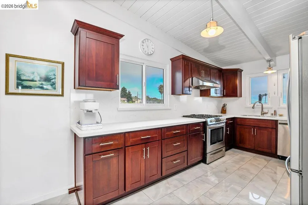 6606 Hagen BLVD El Cerrito, CA 94530