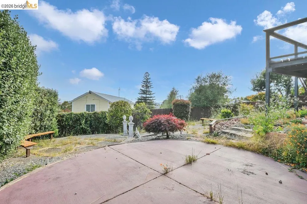 6606 Hagen BLVD El Cerrito, CA 94530