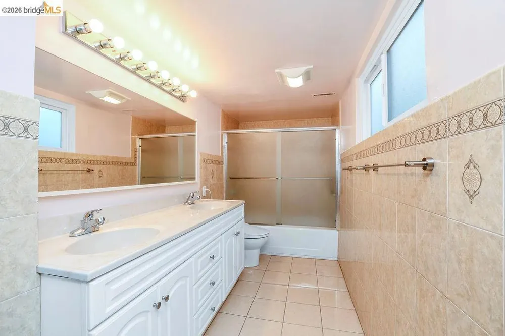 6606 Hagen BLVD El Cerrito, CA 94530