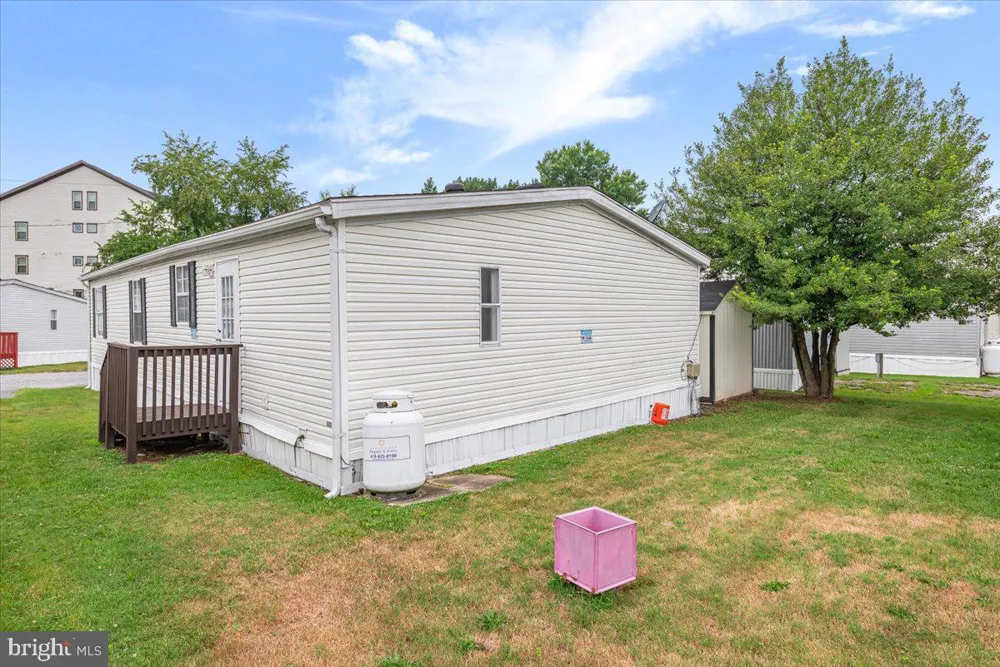 13 MIDWAY AVENUE Laurel, MD 20723