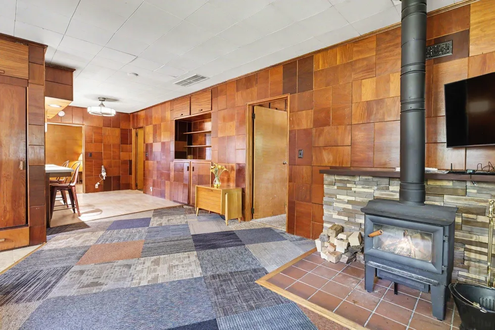 69179 Section Street Edwardsburg, MI 49112