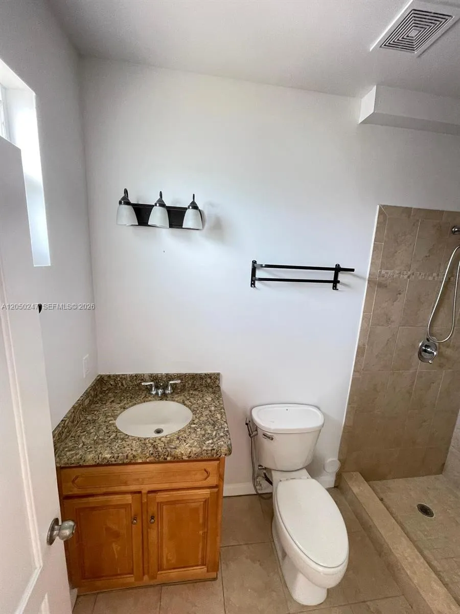 2307 Washington St #4 Hollywood, FL 33020