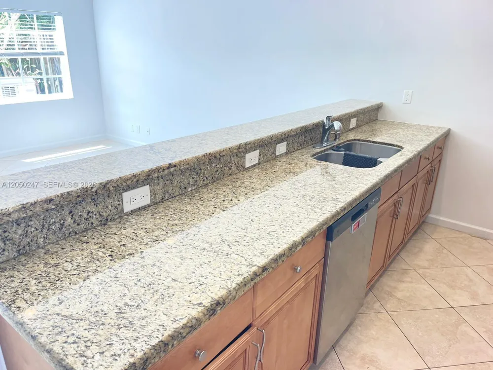 2307 Washington St #4 Hollywood, FL 33020