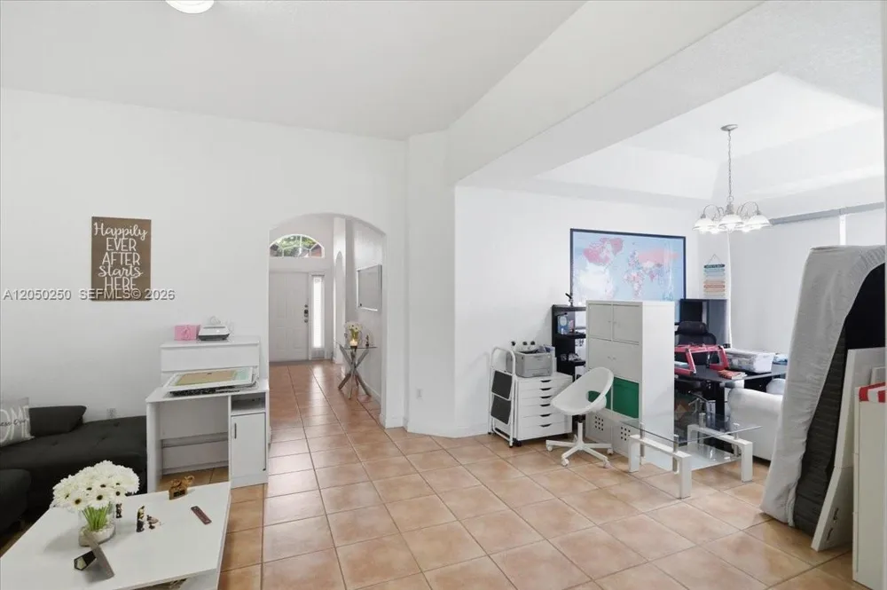 14623 SW 11th St Miami, FL 33184