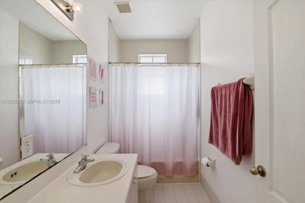 14623 SW 11th St Miami, FL 33184