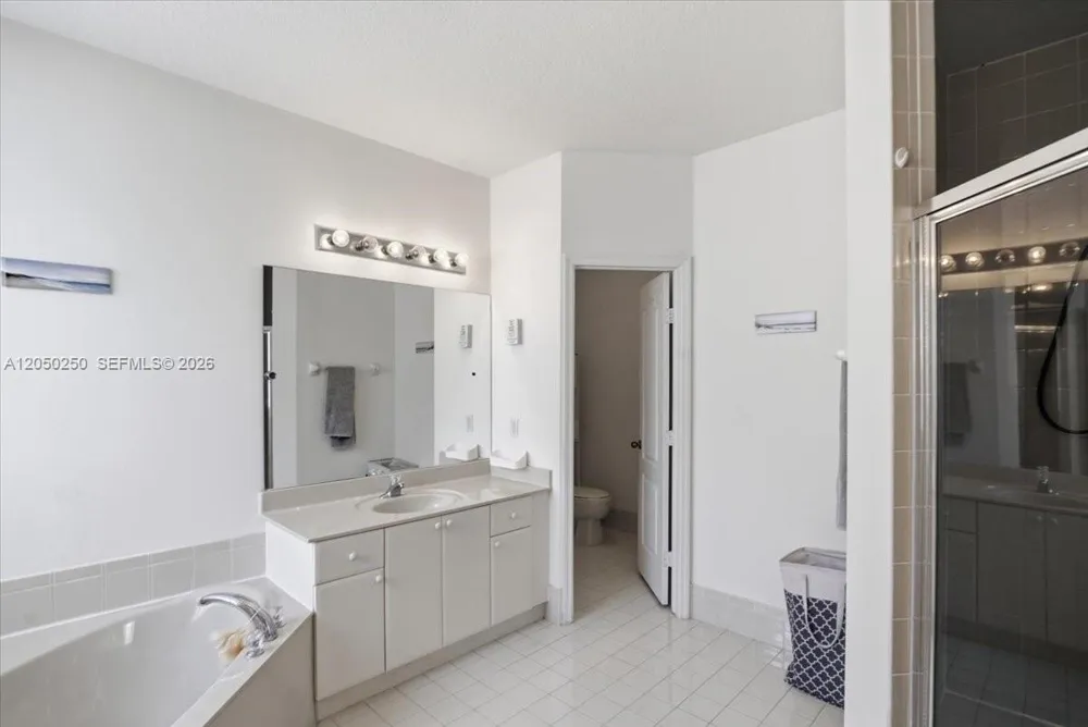 14623 SW 11th St Miami, FL 33184