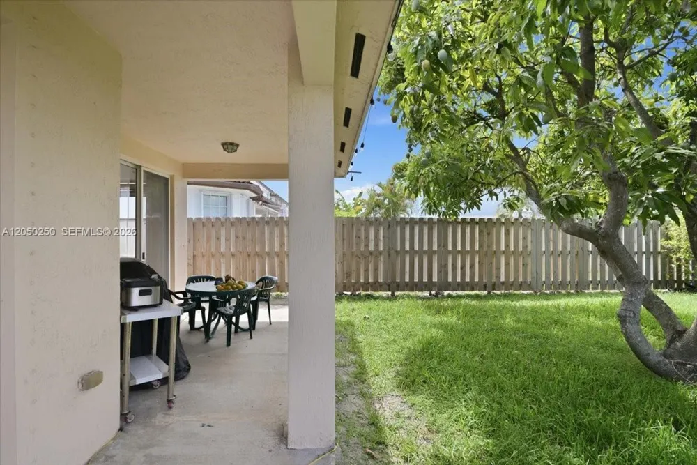 14623 SW 11th St Miami, FL 33184