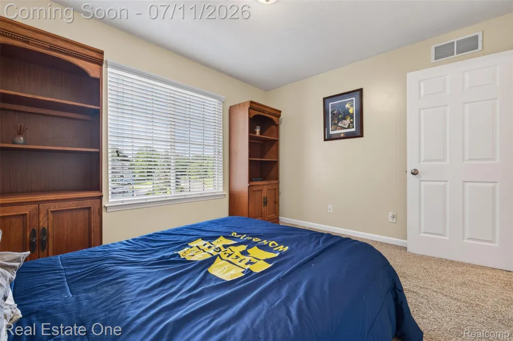 8923 Ash Drive Northfield Township, MI 48189