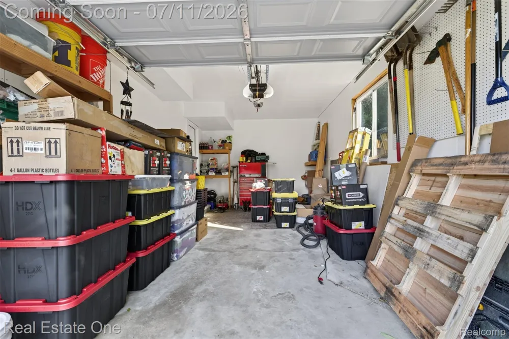8923 Ash Drive Northfield Township, MI 48189