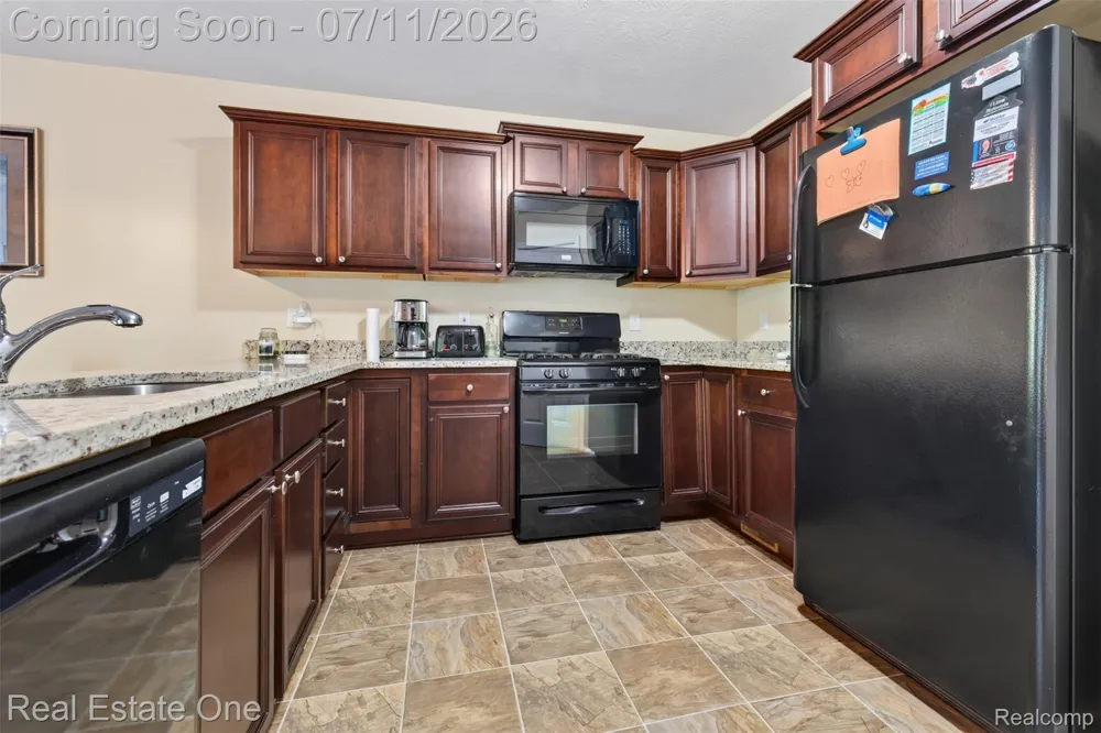 8923 Ash Drive Northfield Township, MI 48189