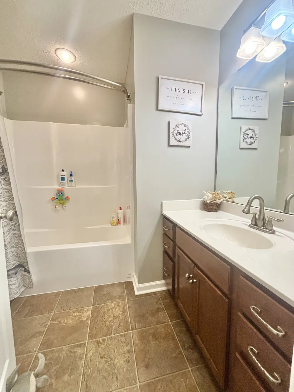 102 Saddlebrooke Court Hopkinsville, KY 42240