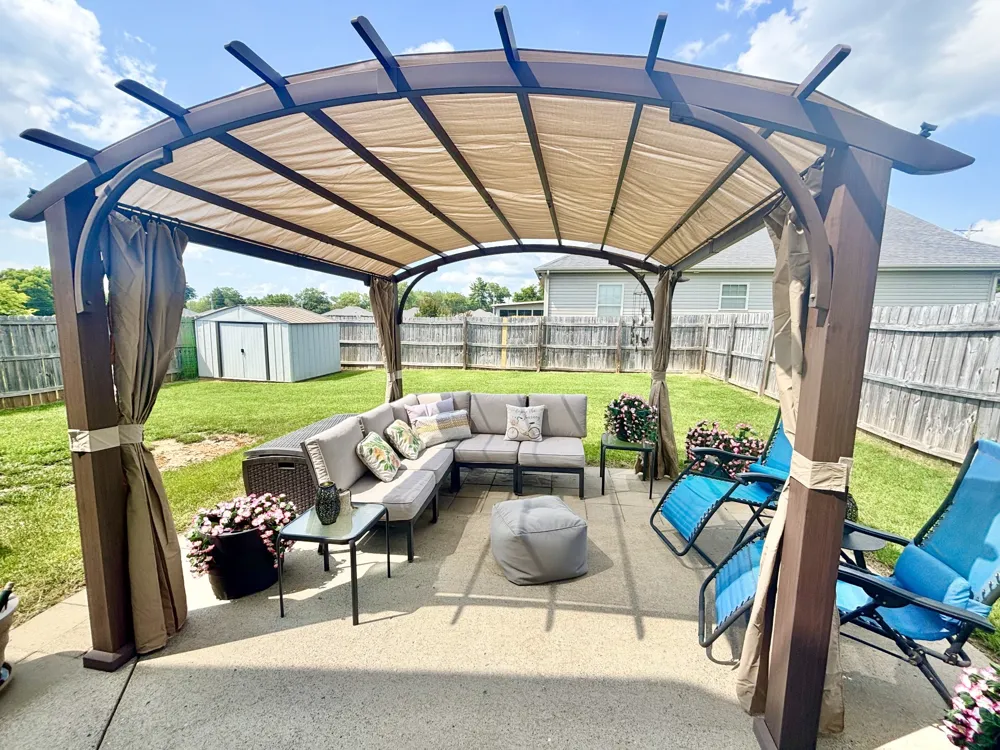 102 Saddlebrooke Court Hopkinsville, KY 42240