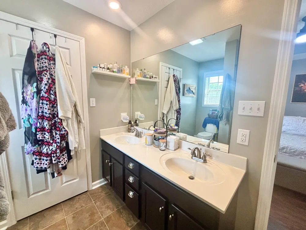 102 Saddlebrooke Court Hopkinsville, KY 42240