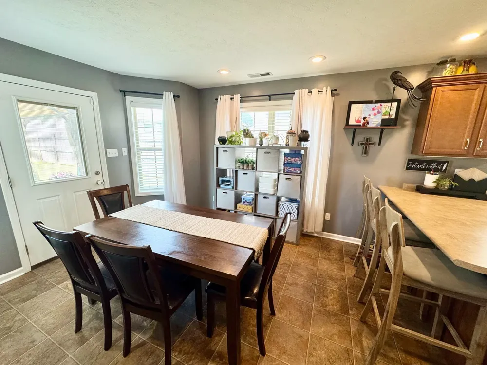 102 Saddlebrooke Court Hopkinsville, KY 42240