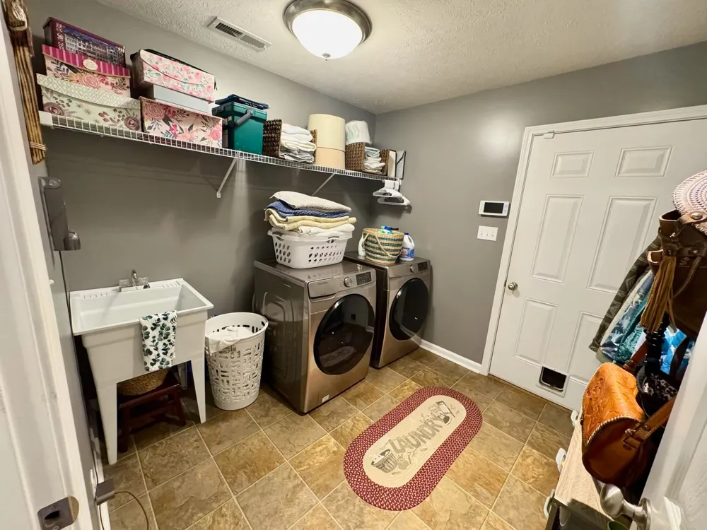 102 Saddlebrooke Court Hopkinsville, KY 42240