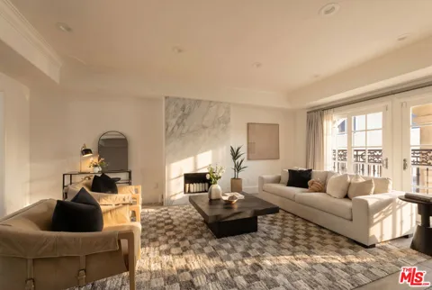 11723 Mayfield Avenue #3